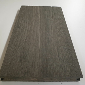 WPC Terrassendiele gealterte Holzstruktur Steingrau