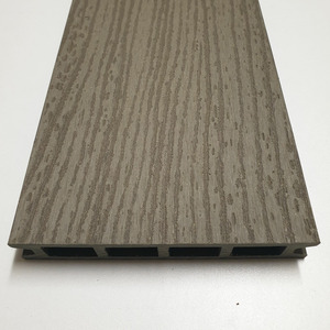 WPC Terrassendiele 24x140mm Struktur Hellgrau