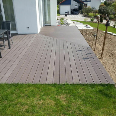 Terrassendiele UPM ProFi Deck 150 Kastanienbraun