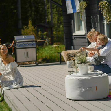 Terrassendeck mit UPM ProFi Deck 150 in Silbergr&uuml;n