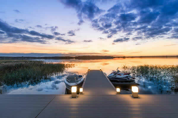 Unter_Wasser_verlegt_Steg